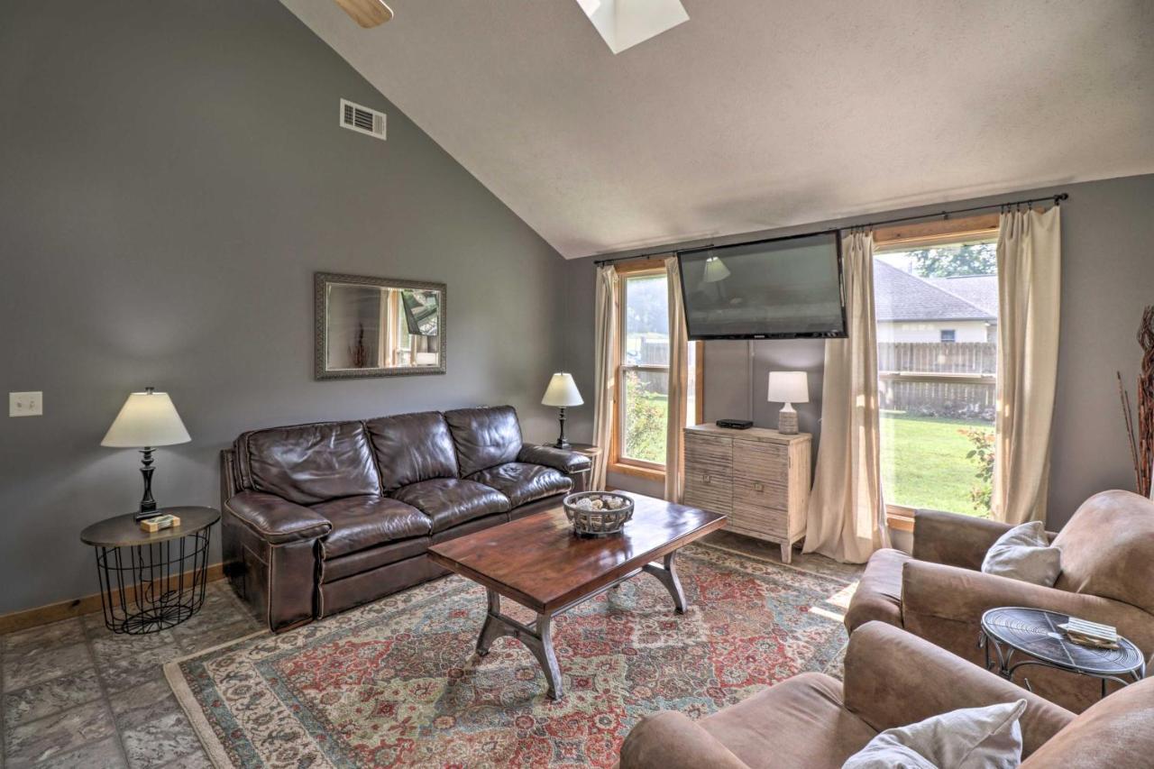 Mountain Home Cottage With Deck On White River! Gassville Exterior photo